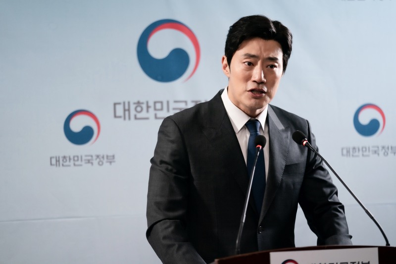 ‘지배종’ 이희준, 본색 베일 벗었다…독점욕 끝판왕