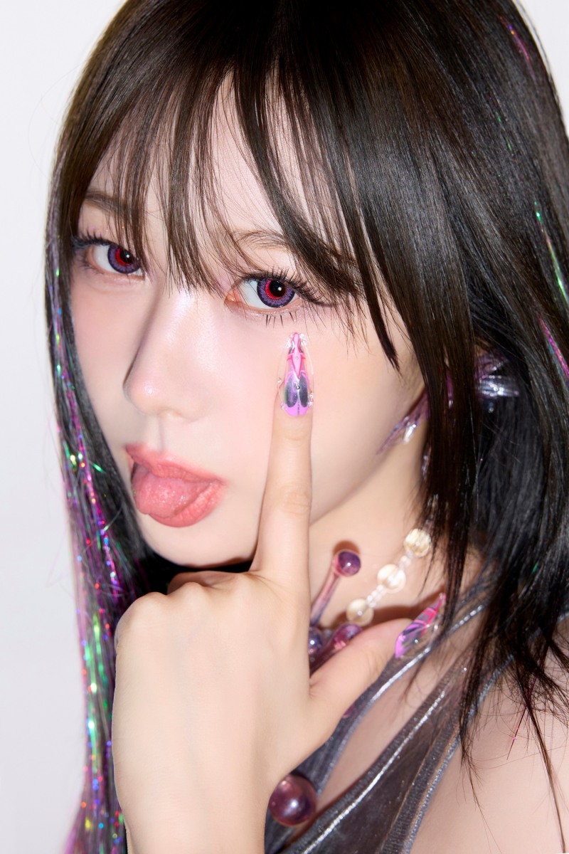 에스파, 첫 정규 앨범으로 이어질 대서사의 시작…윈터X지젤 ‘Supernova’ 이미지 공개