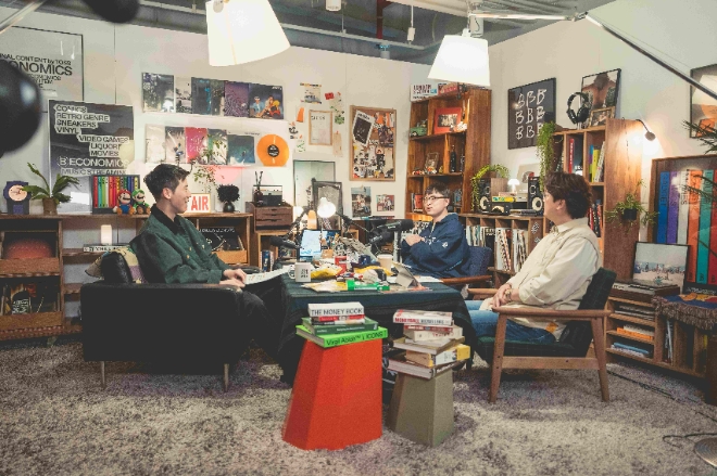 모바일 금융 서비스 ‘토스’를 운영하는 비바리퍼블리카(이하 토스)는 자사 유튜브 채널 ‘머니그라피’에서 인기 시리즈 ‘B주류경제학’ 시즌2 첫 에피소드를 공개한다고 9일 밝혔다. (사진 = 토스 제공)