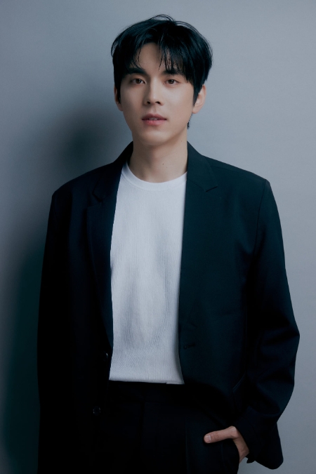 싱어송라이터 홍이삭