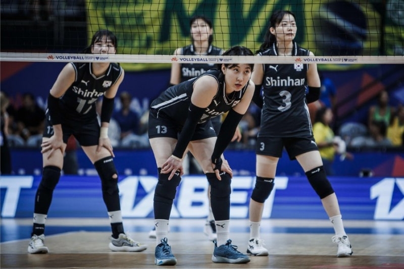 한국 여자배구 대표팀, 브라질에 0-3 패. 첫 경기에 비하면 나아지긴 했지만..