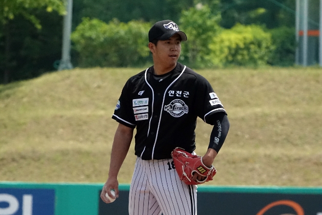 사진=투수 박시온