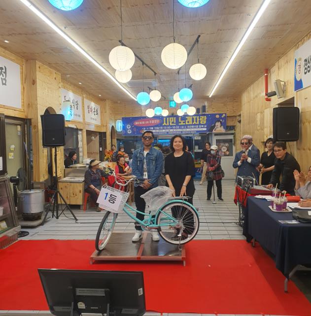밀양아리랑시장 주말장터, 시민 노래자랑으로 들썩!