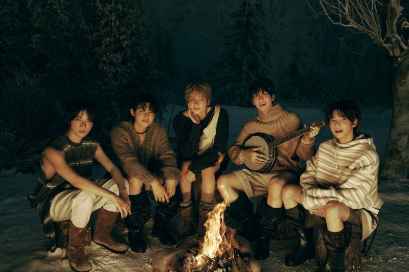 TXT, 7월 3일 일본 싱글 'CHIKAI' 발매…낭만적 콘셉트+비주얼의 'to U' 버전 콘셉트 포토 공개
