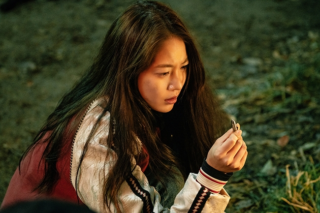 ‘핸섬가이즈’ 청순 끝판왕 공승연, 반전 매력 발산…화끈한 강심장 미나로 스크린 접수 예고