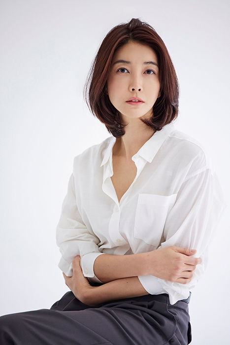 ‘클로저’ 진서연, 16년 만의 무대 복귀…탄탄한 연기 내공