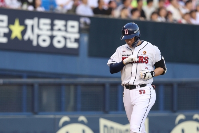 사진=양석환, 좌중월 3점포