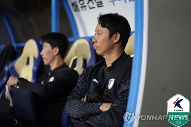 '지도자 경험 부족' 염기훈 감독 자진 사퇴, '5연패' 추락 원인