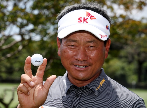 2021년 스릭슨 볼 교체가 '쉬운 골프'의 시작이었다. 사진_던롭스포츠코리