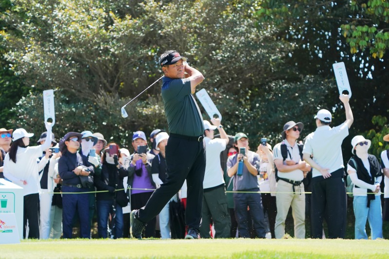 50대 최경주는 그린 적중률을 높이는 방법을 택했다. 사진_던롭스포츠코리아