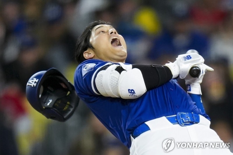 "걱정된다 걱정돼!" 아프고 지친 오타니, 볼에 배트 휘두르며 5타수 무안타...더블헤더 2차전 벤치 대기