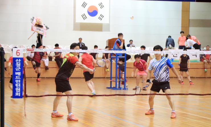 산청군산림조합장기·협회장기 배드민턴 대회 개최