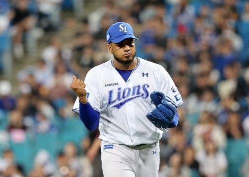 사진=레예스의 역투