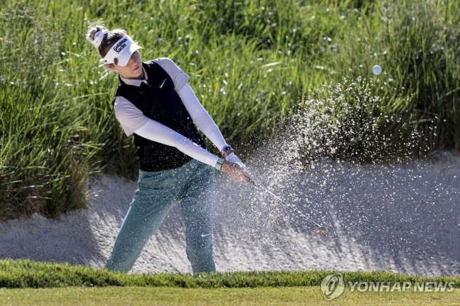 코르다의 벙커샷 모습