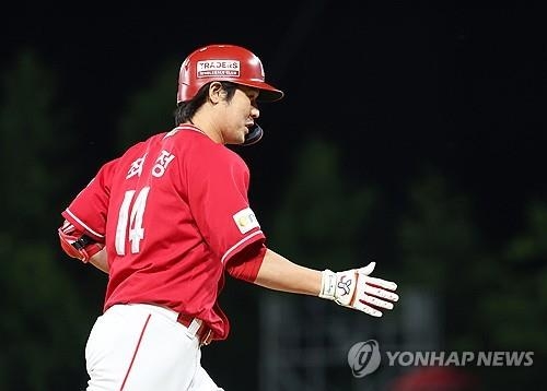 '기록의 사나이' 최정, 홈런 2방.. 통산 '1천500타점·1천400득점' 돌파