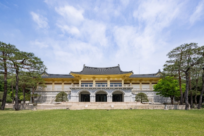 호암미술관의 대규모 기획전 ‘진흙에 물들지 않는 연꽃처럼’에 관람객 6만명을 돌파해 화제다. 사진은 호암미술관 전경. (사진 = 호암미술관 제공)