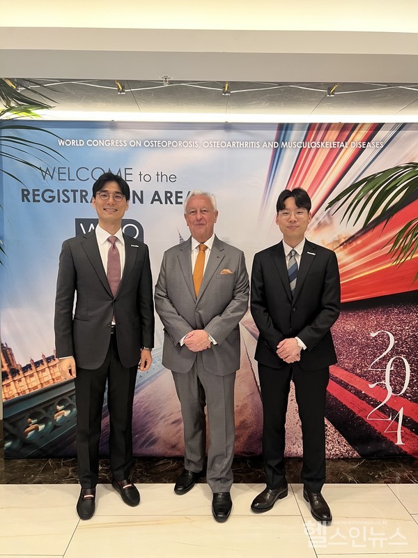 좌측부터정성현이사,Jean-YvesReginster교수,박현식마케팅매니저(출처:프로메디우스)