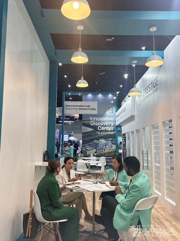 지난바이오USA2024에서잠재고객과파트너링미팅모습