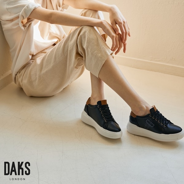 닥스, 히든 웨지 들어간 키높이 여성 스니커즈 선보여