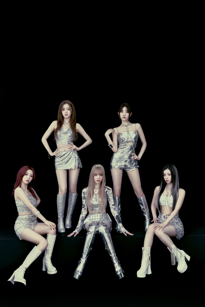 WOOAH(우아), 미니 2집 단체 콘셉트 포토 공개…5인 5색 매력 화수분