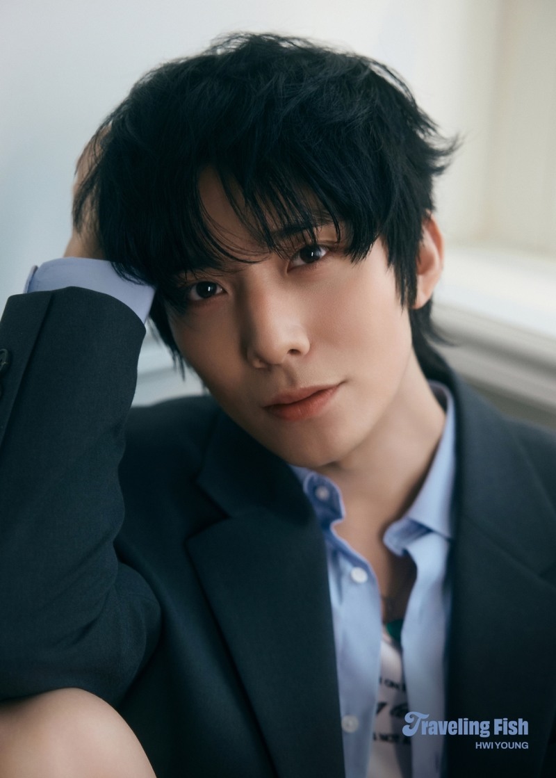 SF9 휘영, 첫 싱글 앨범 콘셉트 포토 속 청량+소년美 넘치는 비주얼 ‘눈길’