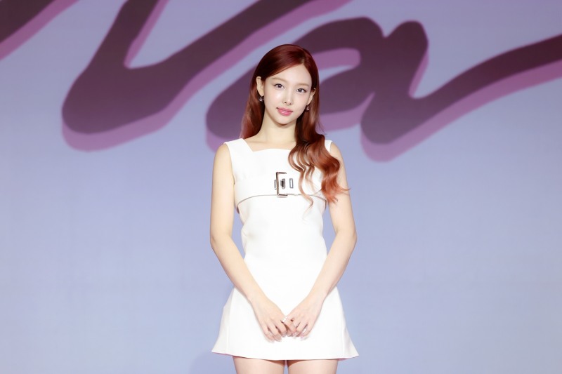 트와이스 나연, 14일 미니 2집 'NA' 발매…“'멋있고 강인한 나'라고 표현하고 싶다”
