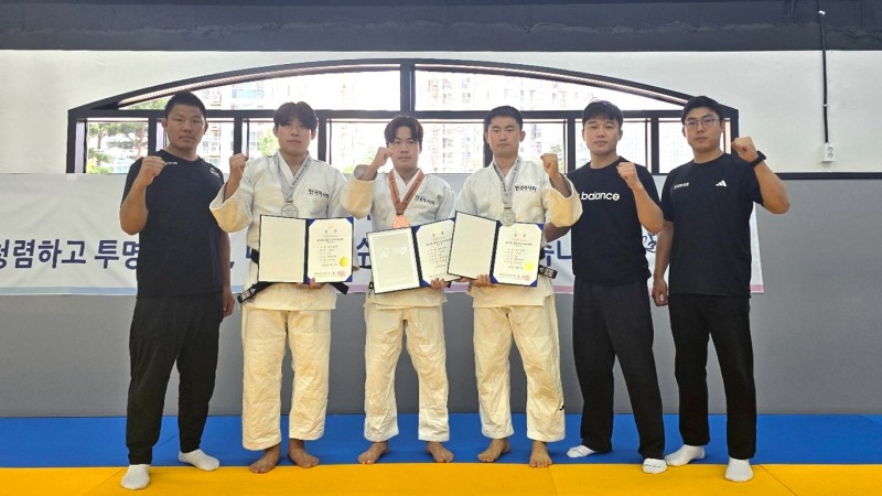 한국마사회_좌측부터 김재범감독,이성호,김화수,안준성,이희중코치,이동석코치