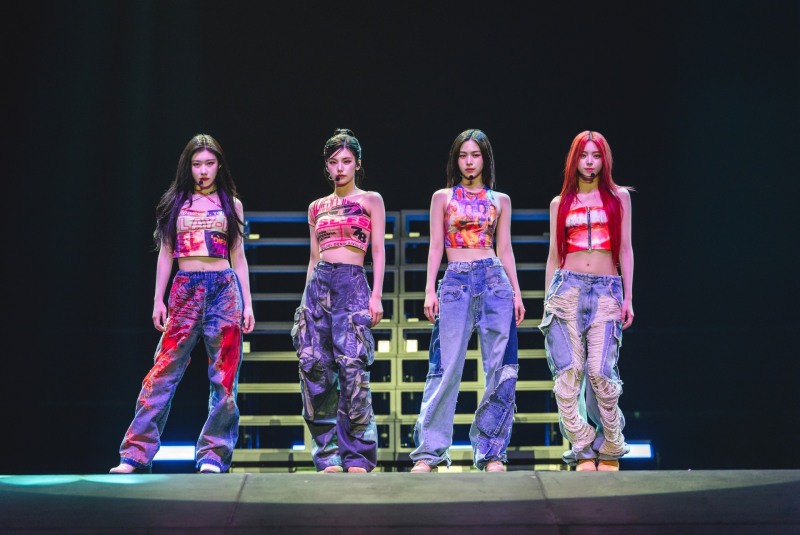ITZY, 두 번째 월드투어 미주 단독 콘서트 쾌조의 스타트…‘만족도 최상 선물 세트’