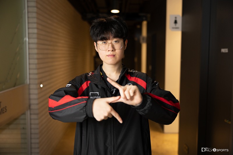 '제우스' 최우제, "'페이커 신전' 생각보다 규모 커 놀랐다"