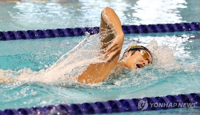 올림픽 앞두고 훈련 열중하는 김우민