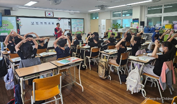 인천의 한 초등학교에서 세이브더칠드런의 ‘꿈꾸는 난민 이야기, 찾아가는 난민 이해 교육’ 이 진행되고 있다©세이브더칠드런