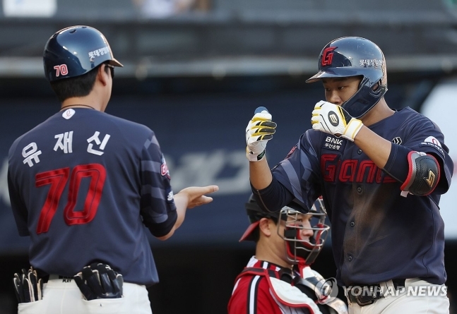 '위대한 도전 끝났다' 롯데 손호영, 30경기 안타 행진 마감.. 한결 가벼워 졌다