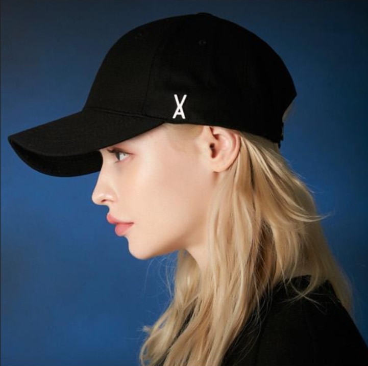 日 디토 소비 트렌드 확산으로 아이돌 패션템 판매량 상승세