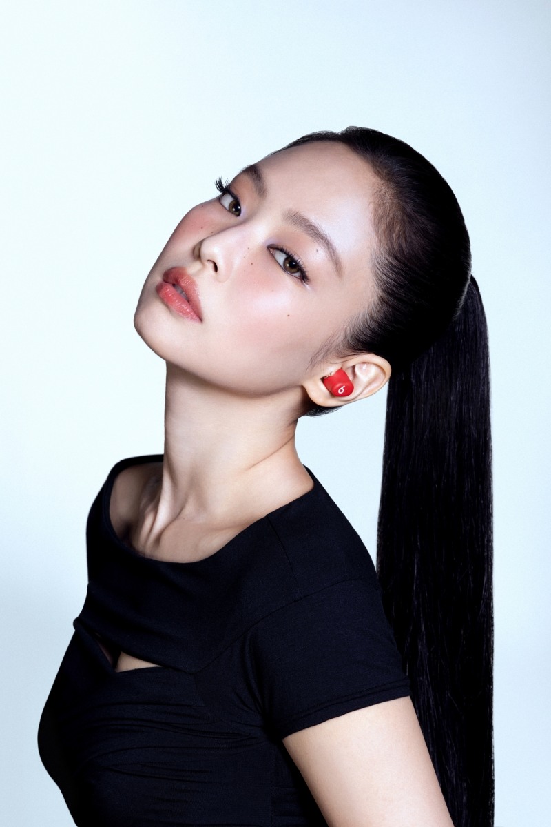 ‘전 세계 영향력’ 제니, ‘Beats Solo Buds’ 글로벌 모델 발탁