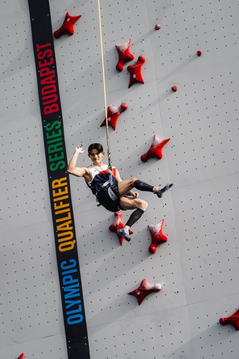 스포츠클라이밍 컴바인(볼더·리드) 이도현·서채현, 스피드 신은철 파리올림픽 본선 진출 티켓 획득!