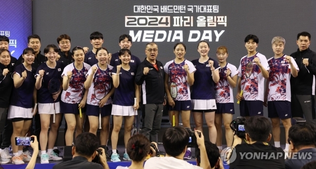 파리올림픽 선전 다짐하는 배드민턴 대표팀