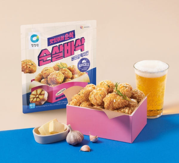 청정원, 고소 알싸한 ‘순살바삭 버터갈릭치킨’ 출시