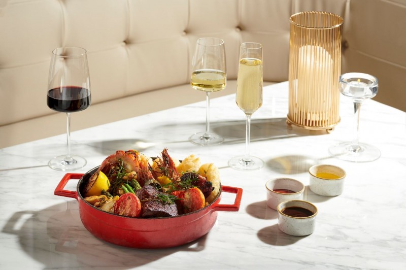 르메르디앙 서울 명동, ‘스파클링 아워’ 선봬…‘셰프의 스페셜 플래터+와인 페어링 세트’