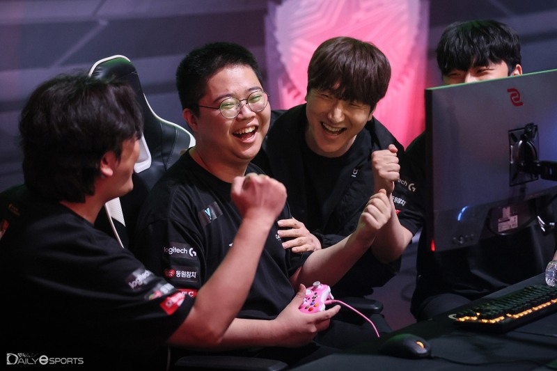 박찬화는 eK리그 챔피언십 우승 보증 수표 굴리트 없이 개인전 챔피언에 올랐다.