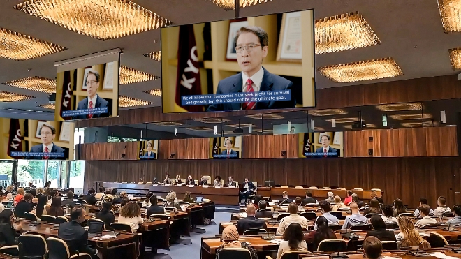 교보생명 신창재 의장, 글로벌 윤리경영과 이해관계자중심 경영대상 수상