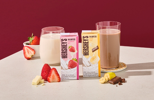 신제품 ‘허쉬 초콜릿드링크 딸기/바나나’ 2종