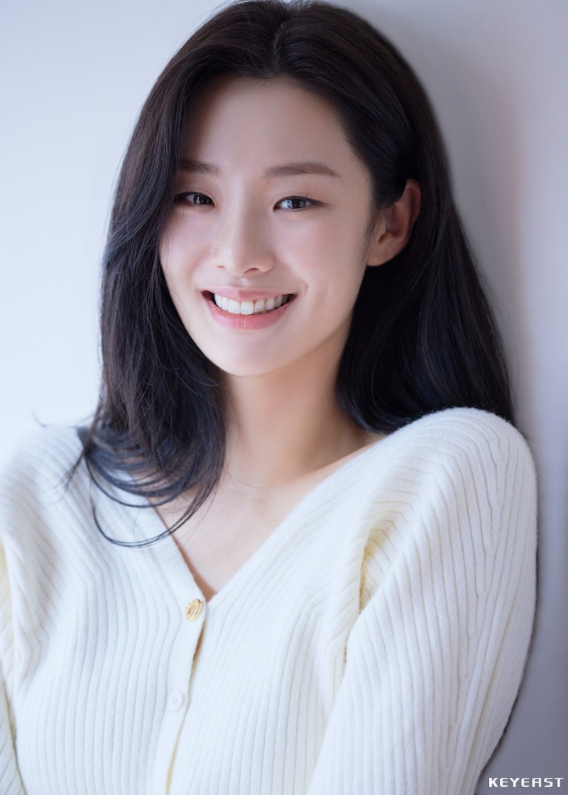 스테파니 리, 키이스트와 전속계약 체결…영화 ‘비밀일 수밖에’(가제)로 스크린 복귀