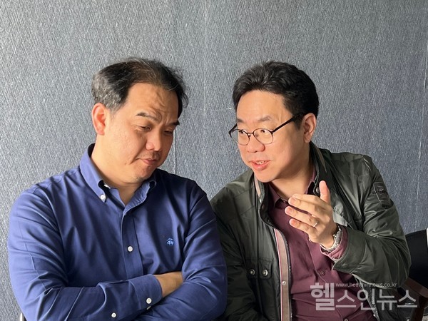 가정의학과오범조교수(우측)