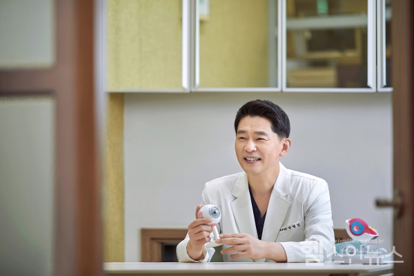 강남서울밝은안과박형직대표원장