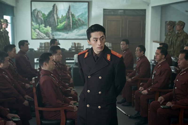 개봉 D-1 ‘탈주’ 구교환, 색다른 추격자 현상 役…환상적인 활약 예고