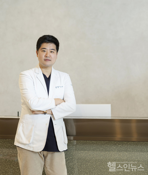 청담스킨다피부과의원홍광철원장