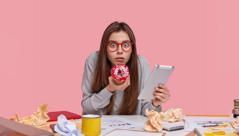 해당되는 습관들이 있다면 혈당 관리를 위해 개선하는 것이 좋다. / 이미지 출처 : freepik