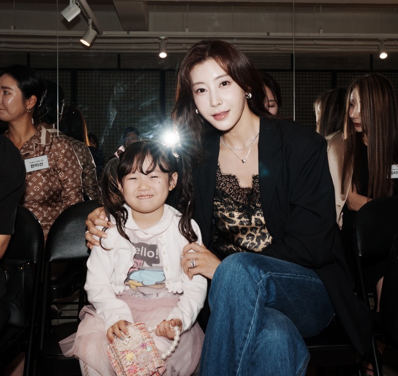 구지성, 딸 이소윤과 ‘Agapebox’ Donation Fashion Show 기부 참여