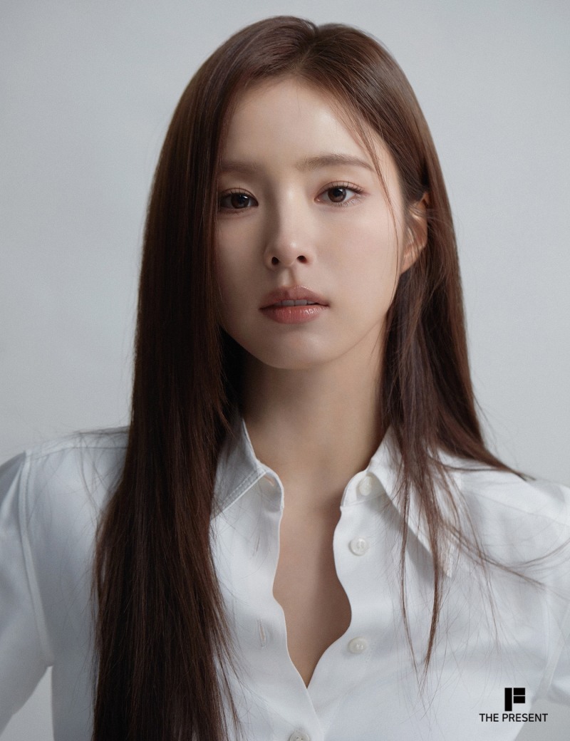 신세경, 안효섭 소속사 더프레젠트컴퍼니와 전속계약 체결…새로운 행보 ‘기대’