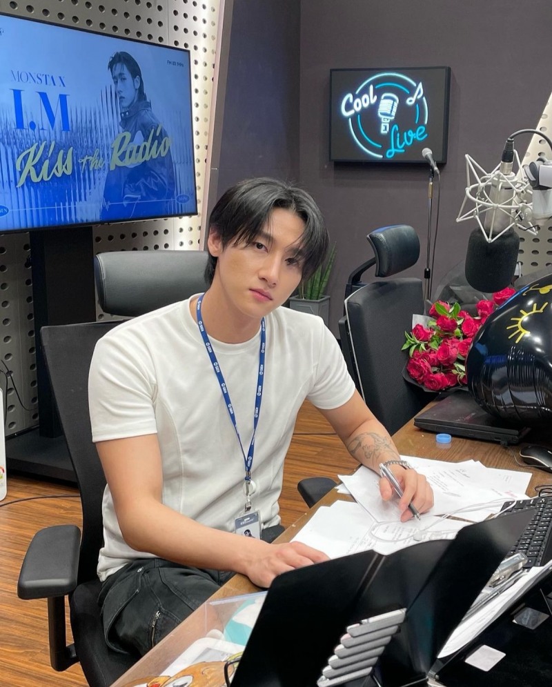 몬스타엑스 아이엠, ‘키스 더 라디오’ DJ 첫 주 성료…“앞으로도 시시콜콜한 이야기로 마음 채워 나갈 것”